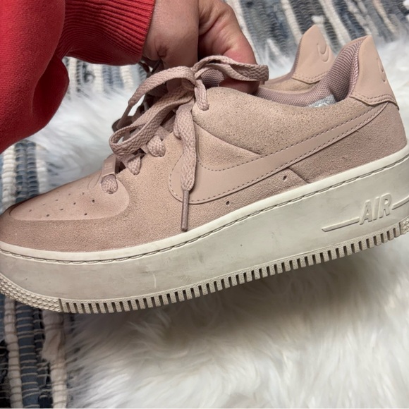 | Nike | sneakers. Size 7.5.